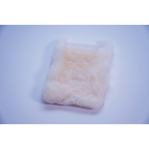 chin_cover_detail_63214535